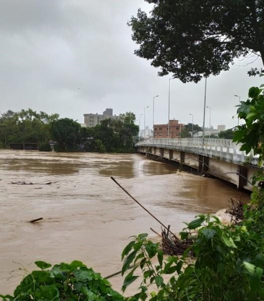 Ponte do Morrotes é liberada para o tráfego de veículos em Tubarão