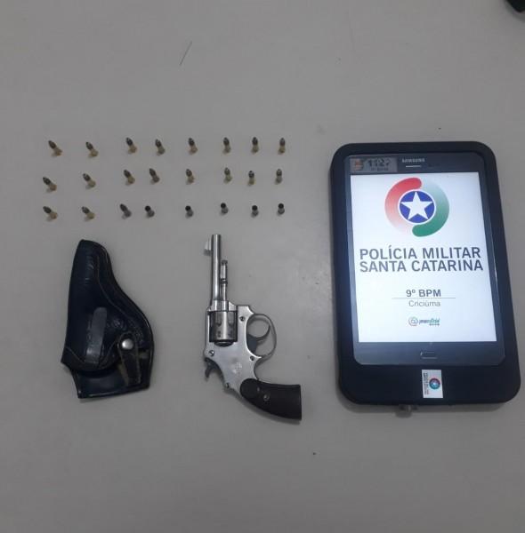 Polícia apreende arma de fogo e prende jovem de 21 anos