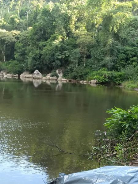 Pescador tenta atravessar rio e morre afogado em Orleans