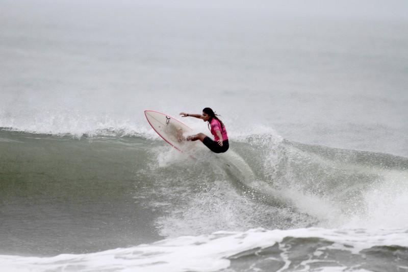 Balneário Arroio do Silva recebe a elite do surfe catarinense 