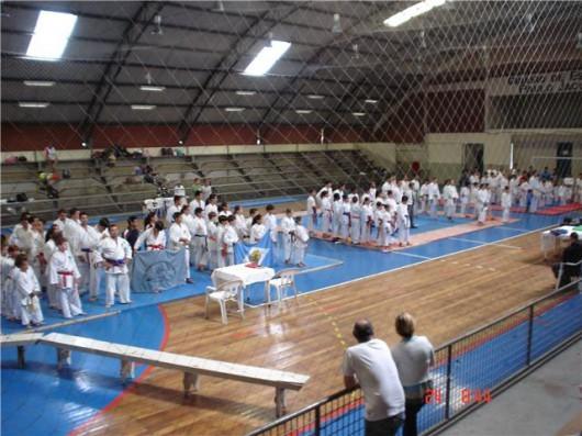 Quatro medalhas para o karatê da FME