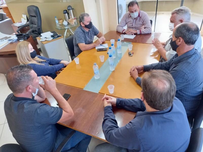 Prefeito e vereadores discutem a possibilidade de uma nova agência reguladora em Forquilhinha