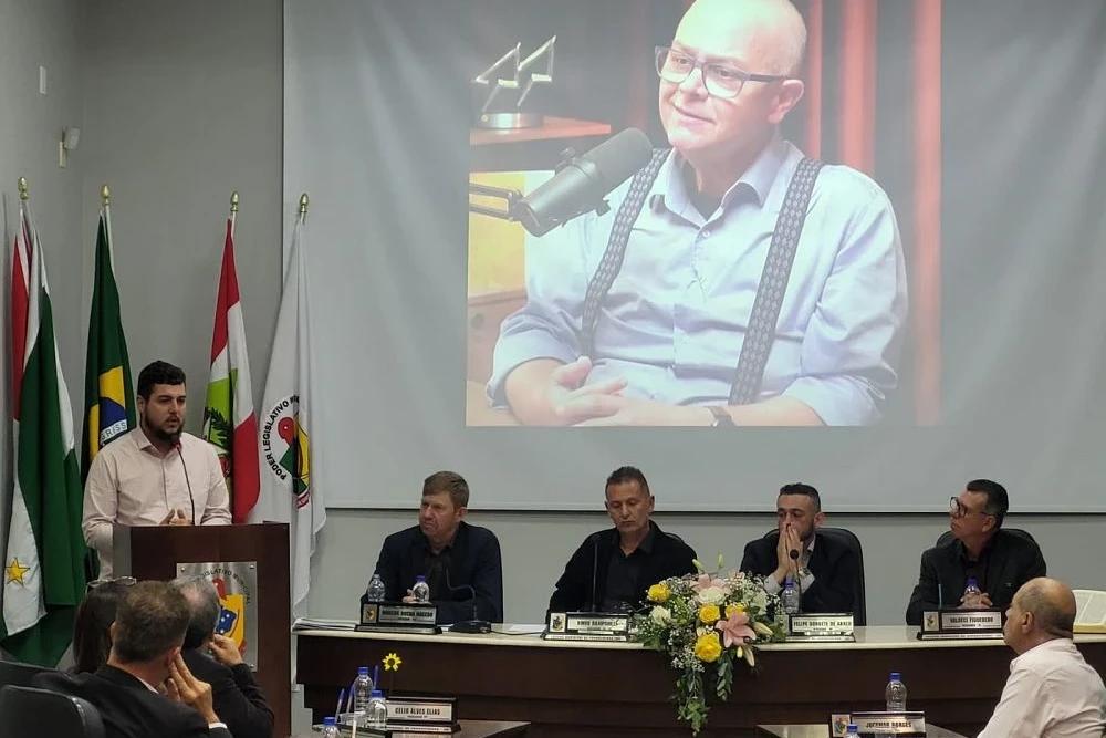 Sala de Imprensa Silmar Vieira é inaugurada em Forquilhinha