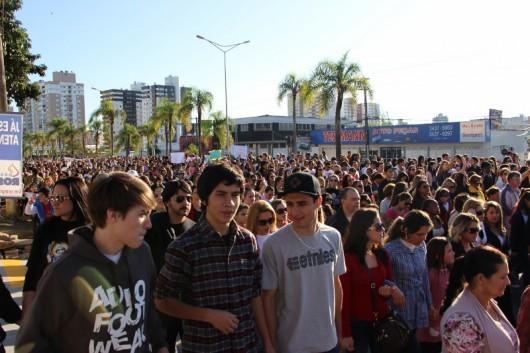Marcha para Jesus reúne milhares de pessoas em Criciúma