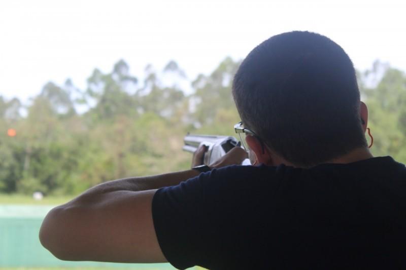 Advogado diz que justificativa para ter arma é proteção pessoal e de patrimônio