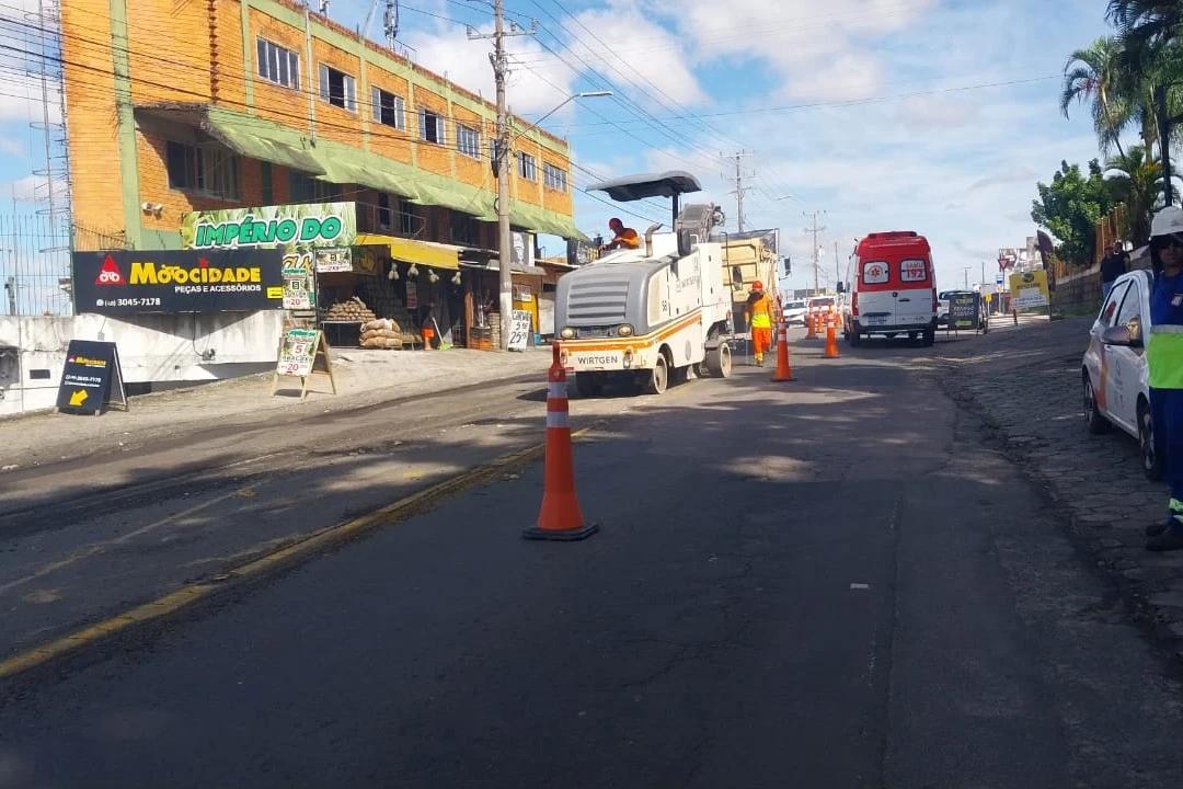 Fresagem altera trânsito na avenida Luiz Lazzarin neste sábado