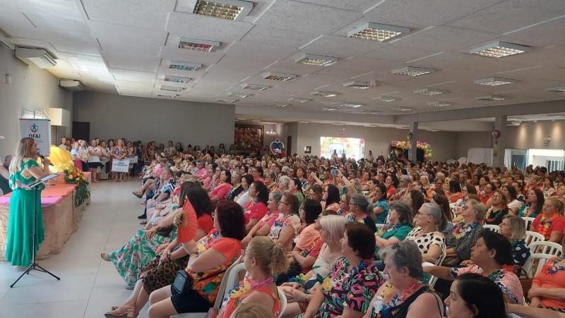 Cerca de mil mulheres participam de evento dos clubes de mães de Içara