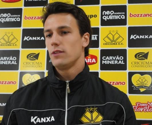 Rodrigo Possebon estreia diante da torcida tricolor
