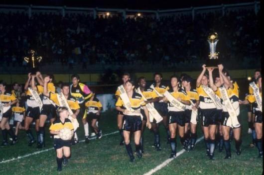 Há 22 anos, o maior título do futebol catarinense