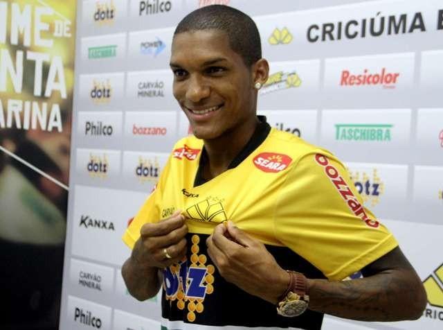 Cinco jogadores são dispensados para o Brasileirão