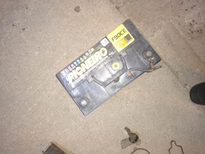 Ladrões são presos com objetos furtados no bairro Pinheirinho