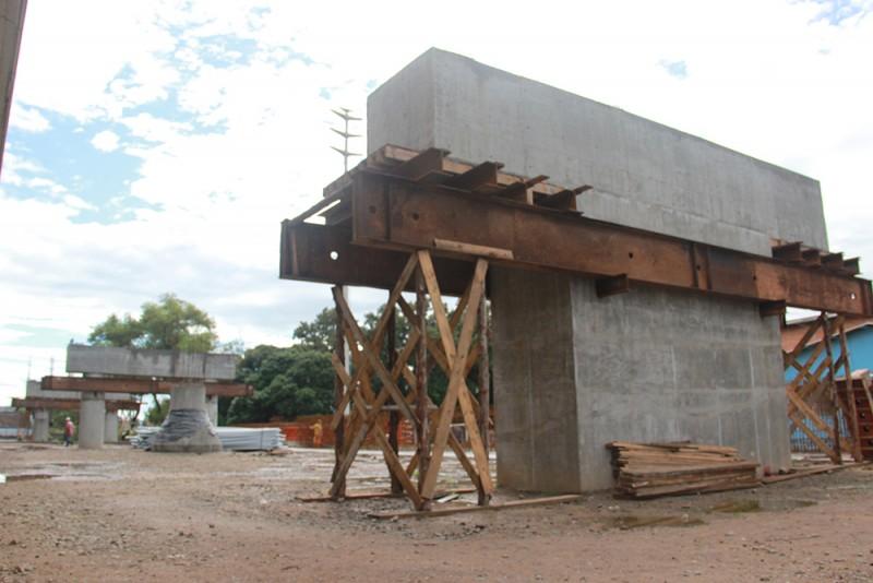 Remoção de rocha vai interromper BR-101 Sul próxima da ponte do Rio Tubarão 