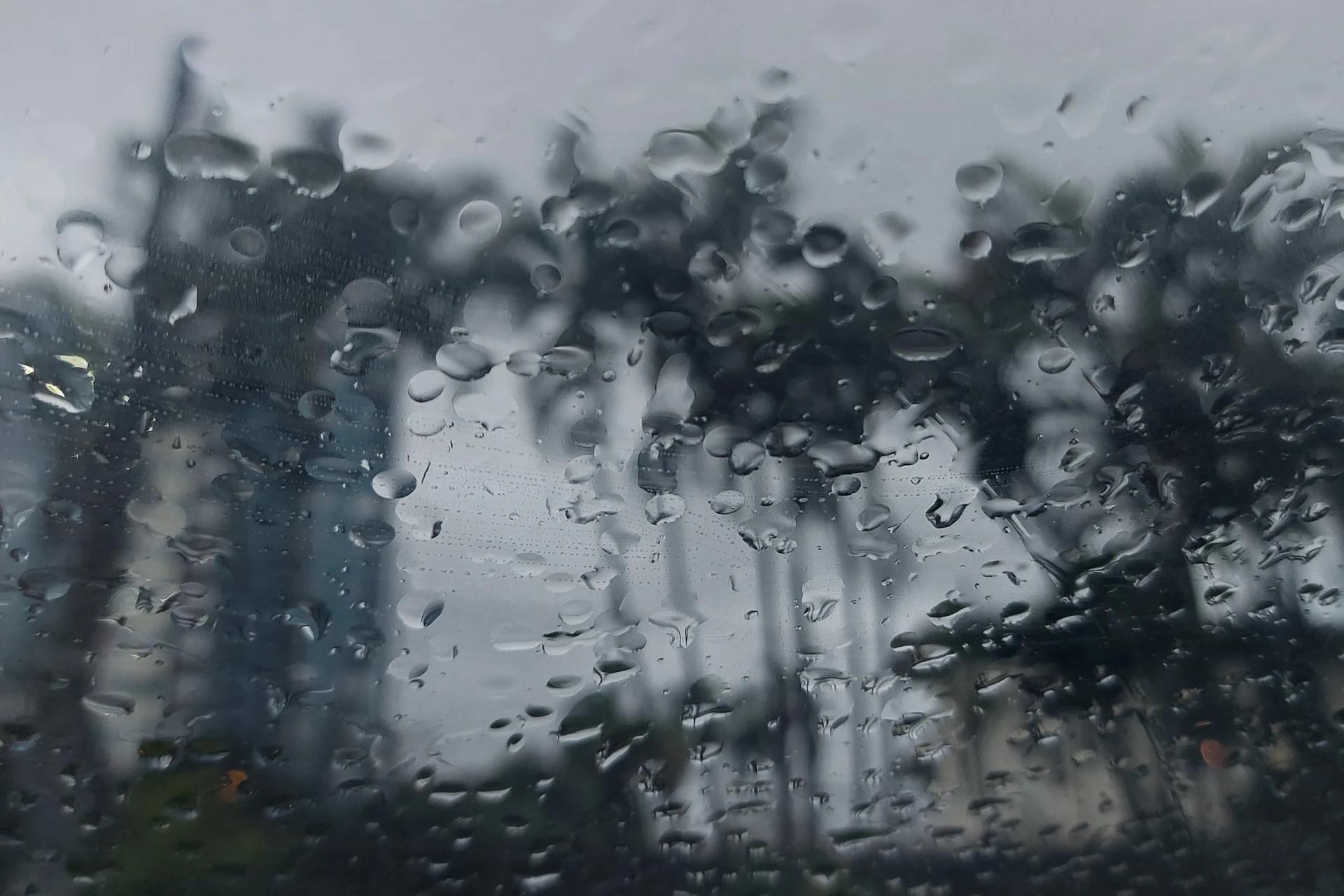 Temporal provoca acumulados elevados de chuva na Grande Florianópolis e no Sul de SC