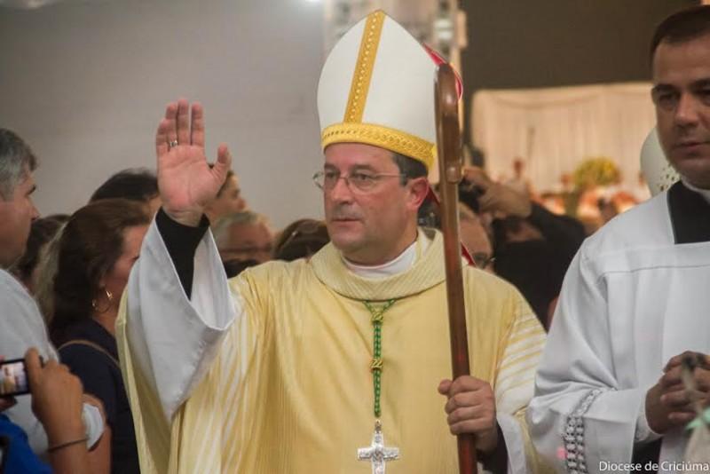 Dom Onécimo faz carta de agradecimento ao povo