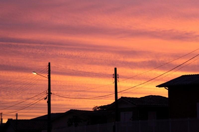 Nebulosidade acompanhará eleitores no fim de semana de eleições