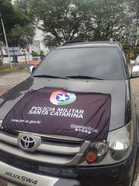 Polícia Militar prende suspeito e recupera veículo após assalto em Criciúma