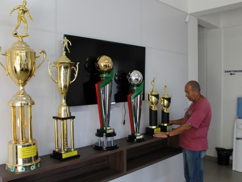 Homenagens a quem ajudou o esporte no Balneário Rincão