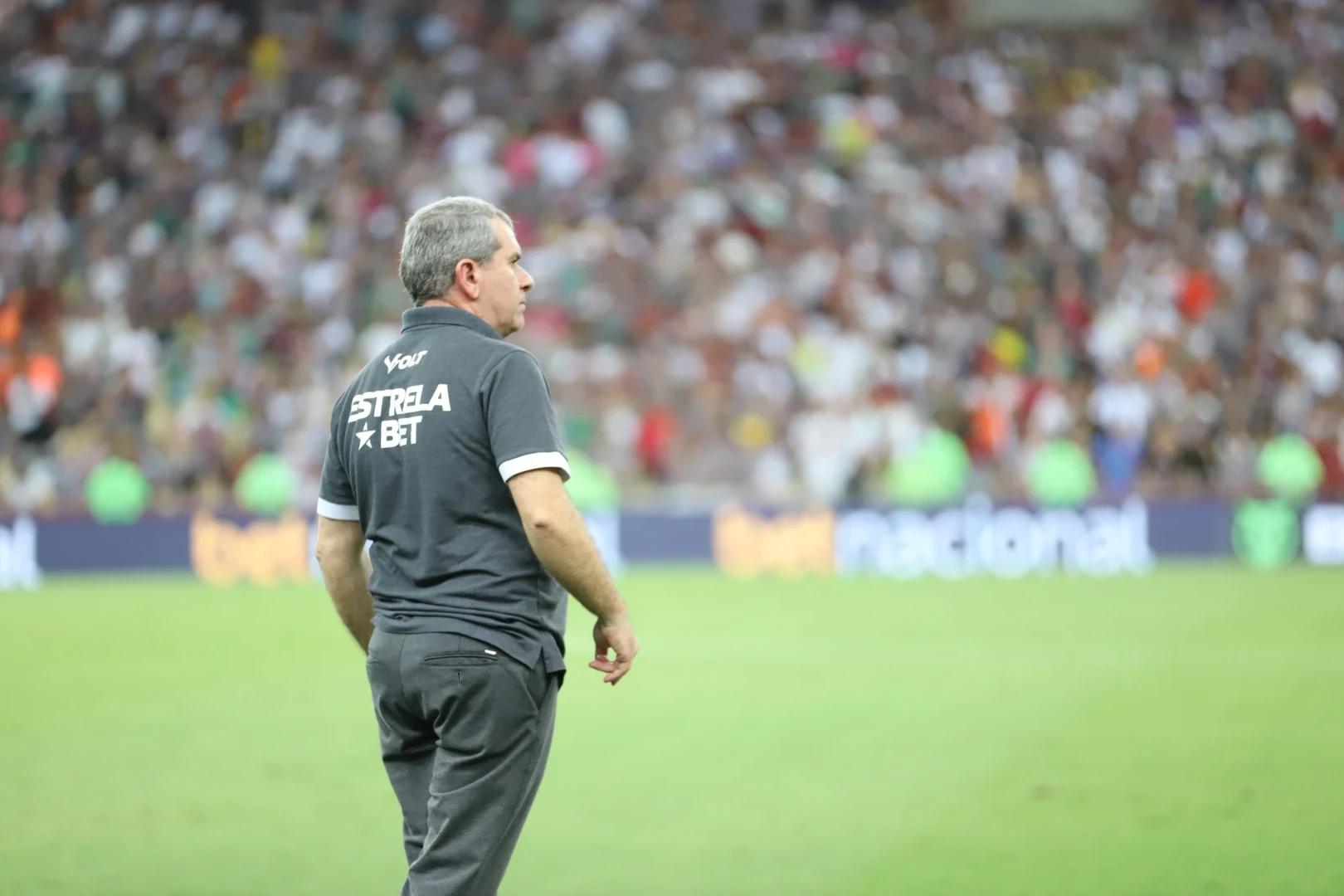 Tencati afirma que o Criciúma precisa mudar comportamento para enfrentar o Corinthians