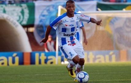 Gol relâmpago de Patric, ex-Tigre, no Beira-Rio