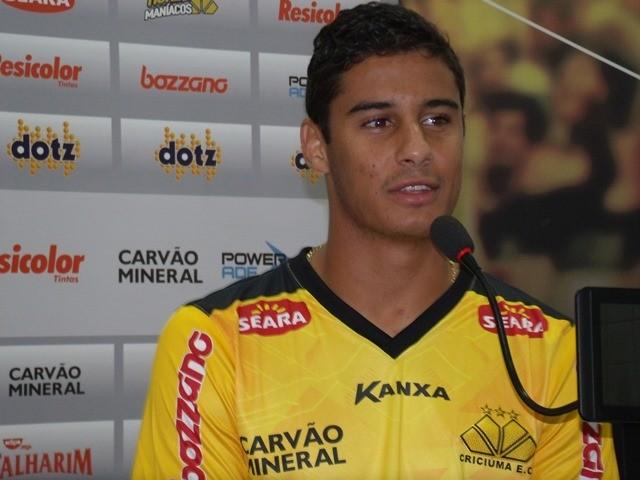 Michael se mostra empolgado em defender as cores do Tigre