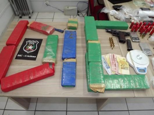 Irmãos são presos com nove quilos de maconha