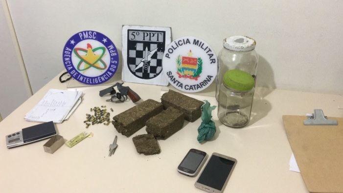 Casal é detido por tráfico em balneário