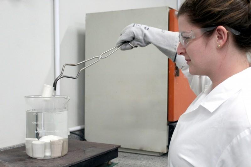 Curso de Engenharia de Materiais da Unesc colabora no fomento da indústria regional