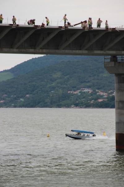 Ponte Anita Garibaldi: atenção redobrada na Lagoa Santo Antônio