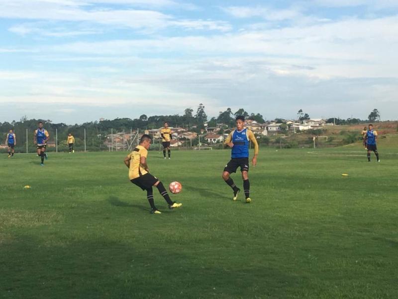 “O foco agora é só vitória e subir na tabela”, projeta Derlan 