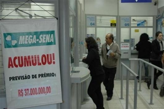Mega Sena pode pagar R$ 37 milhões nesta quarta-feira