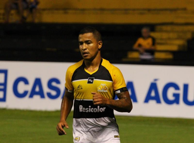 Victor Guilherme coloca a partida contra o Figueirense como a mais importante do ano 