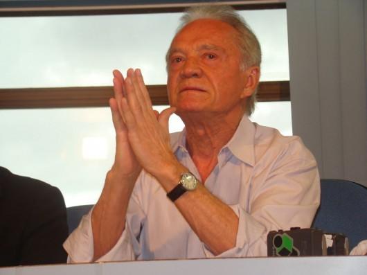 Novo patrocinador visita o Heriberto Hülse