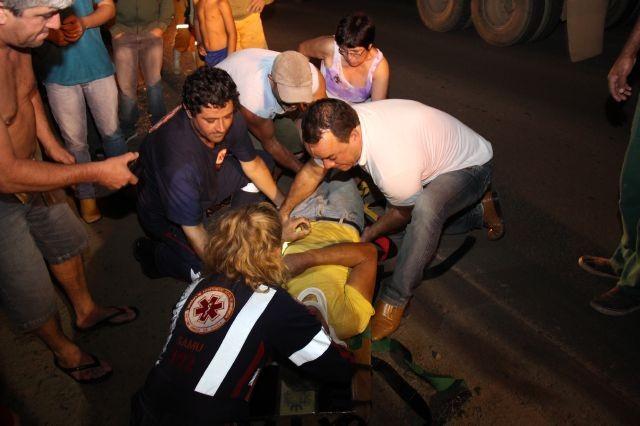 Motorista atropela ciclista idoso e foge sem prestar socorro