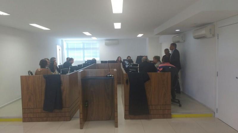Negociações são suspensas até fim de janeiro