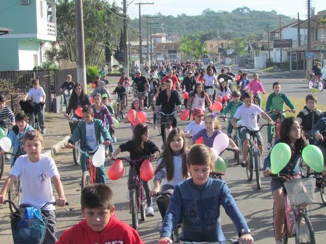 Passeio ciclístico faz parte da programação da 25ª Festa do Colono de Maracajá
