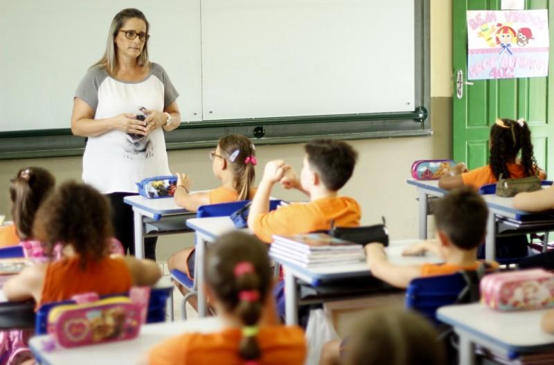 Alunos da rede municipal retornam às salas de aula