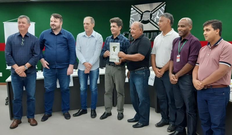 Prefeitura de Criciúma entrega mais de 830 escrituras