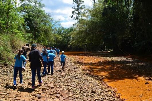 Alunos de Morro da Fumaça exploram o rio Urussanga