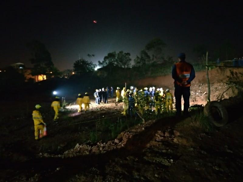 Corpo de Bombeiros realiza simulação de deslizamento de terra