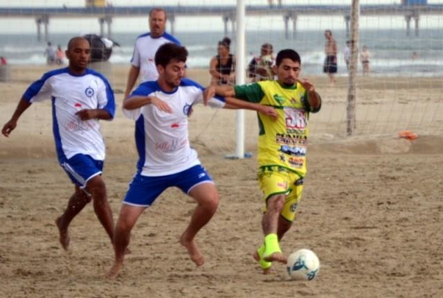 Ajax e União da Praia estão na semifinal do Praião