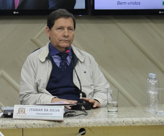 Vereador Itamar da Silva renunciará presidência da Câmara de Criciúma