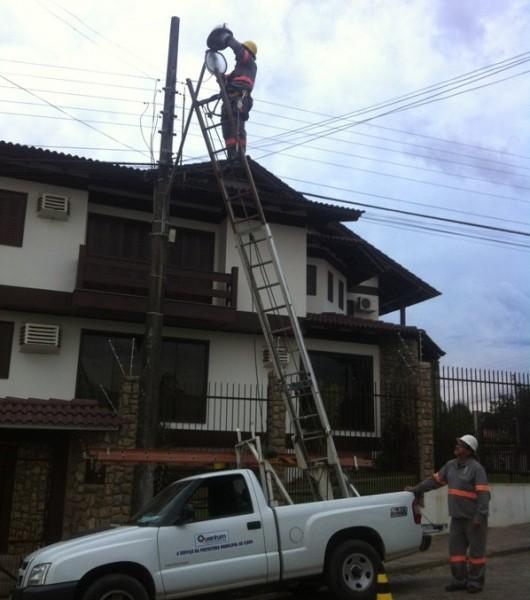 Mais de 600 pontos de iluminação pública recebem reparos em Içara
