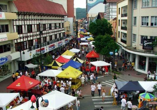 Festa Stammtisch é organizada pela primeira vez no sul catarinense