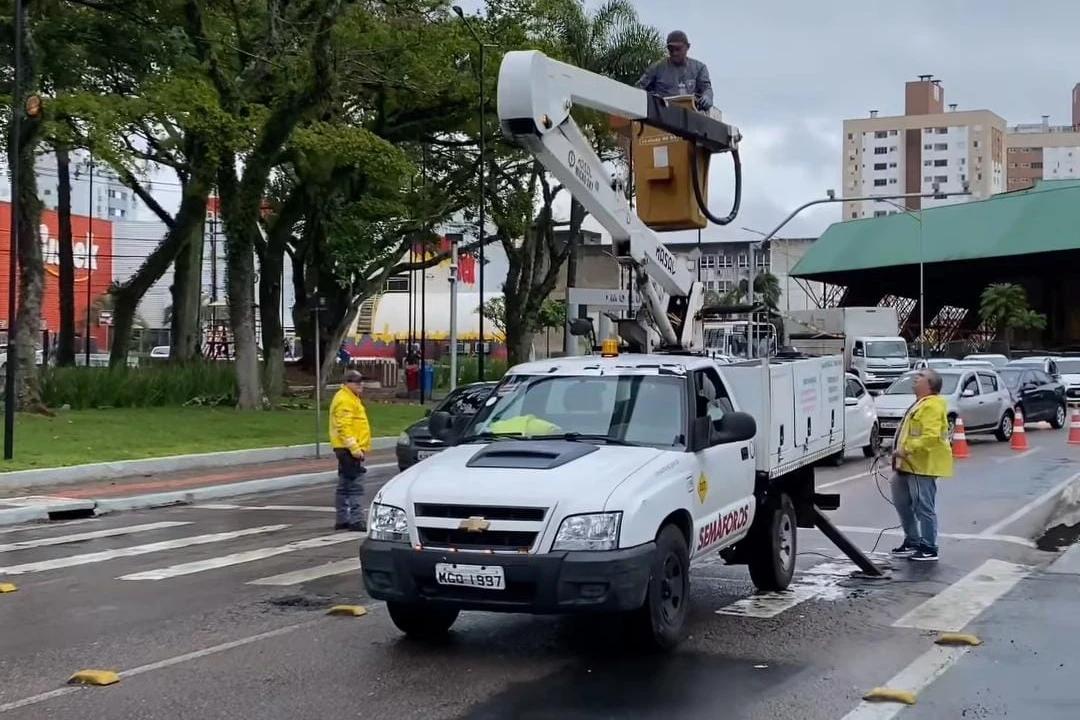 Criciúma: semáforo da avenida Centenário está em manutenção