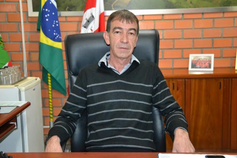 Prefeito de Sangão, Dalmir Carara Cândido, testa positivo para Covid-19