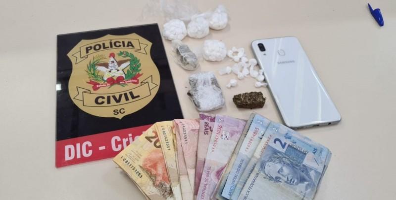 Polícia Civil de Criciúma deflagra operação e prende dois em flagrante por tráfico de drogas