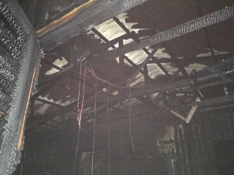 Incêndio criminoso investigado em residência
