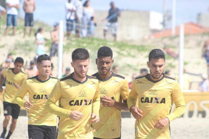 Domingo de treino do Criciúma no palco do Praião e apoio da torcida no Rincão