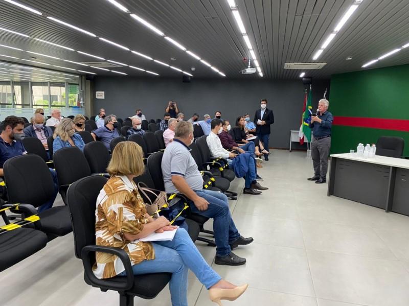 Vereadores e entidades conhecem PL que deve alterar regime previdenciário dos servidores de Criciúma