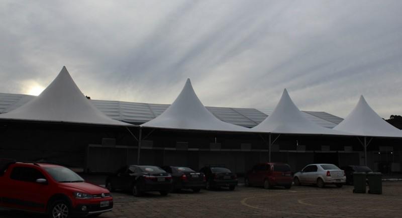 Últimos preparativos para a Festa Nacional da Maçã